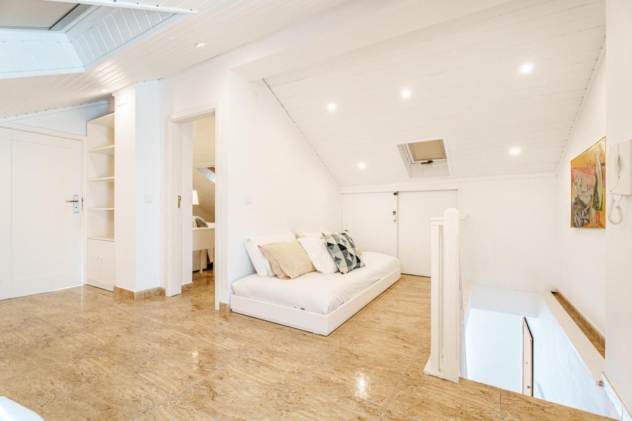 Charming Nazare Apartment-1 Minute To The Beach Εξωτερικό φωτογραφία