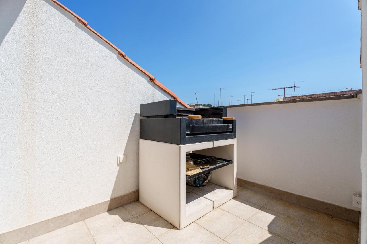 Charming Nazare Apartment-1 Minute To The Beach Εξωτερικό φωτογραφία