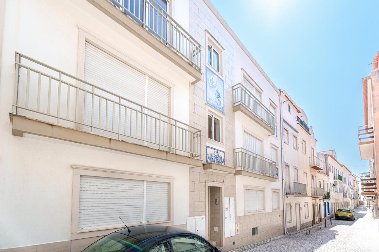 Charming Nazare Apartment-1 Minute To The Beach Εξωτερικό φωτογραφία